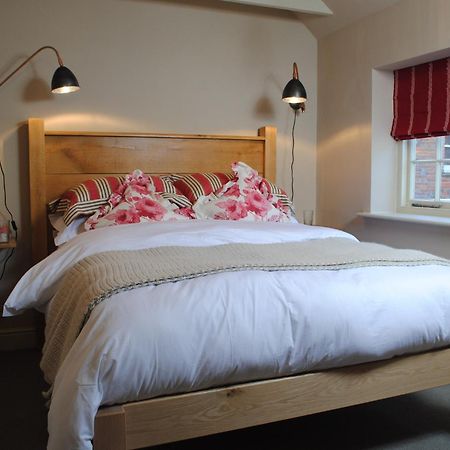 Courtyard Cottages Lymington, 2 Adults Only Exterior foto